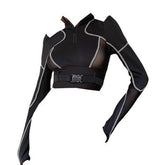 Top corto transparente negro con cuello con cremallera y aberturas en la parte delantera